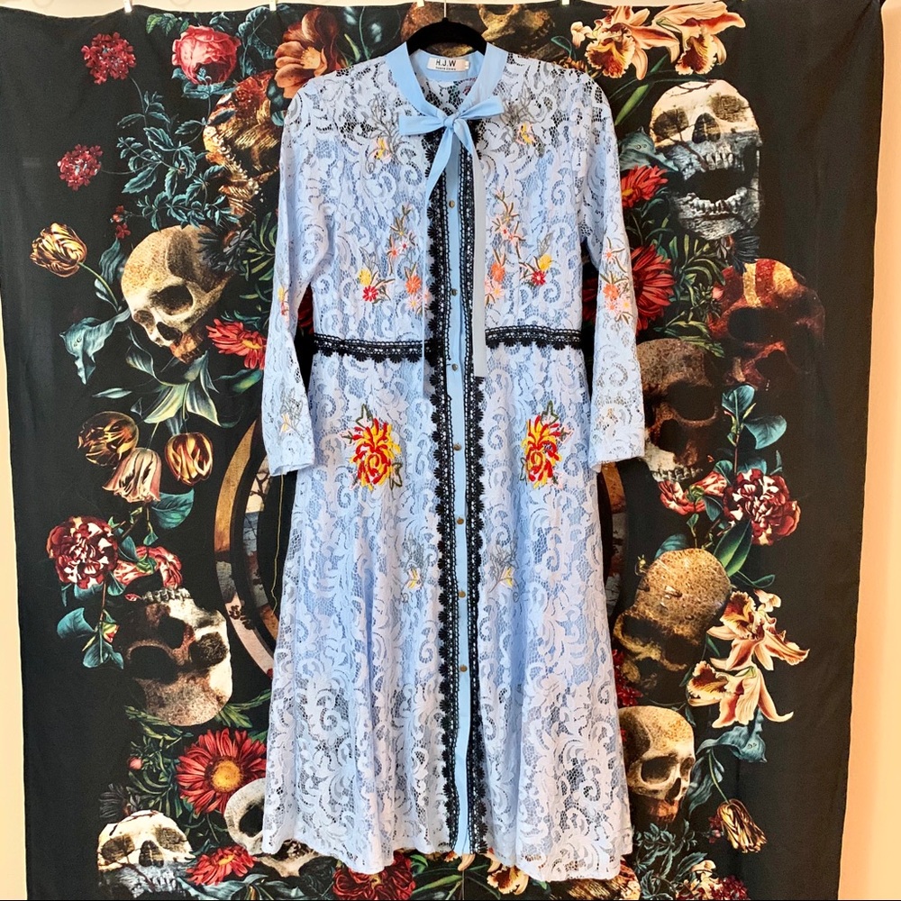 Lace & Flower Embroidered Light Blue Midi Dress